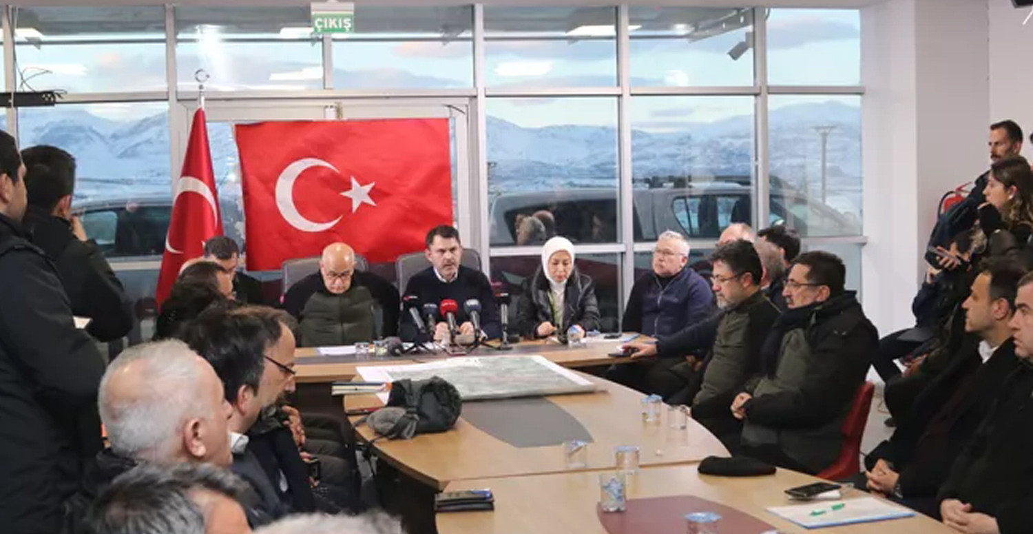 Konuşmasına kaldığı yerden devam etti