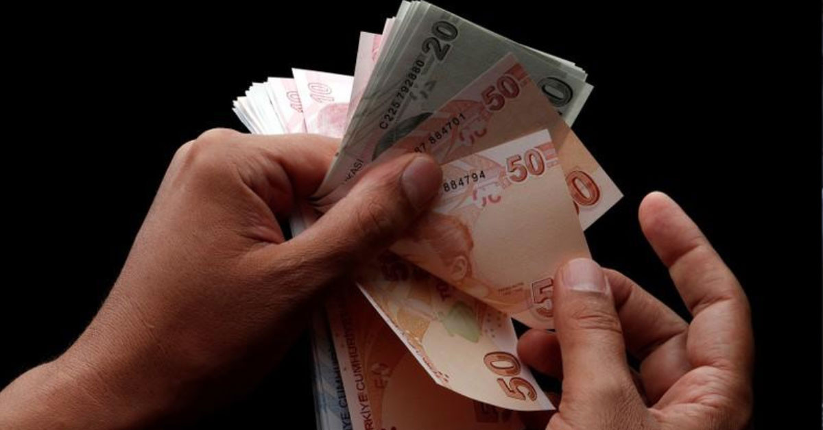 Lüks araç almak isteyen anne dolandırıldı