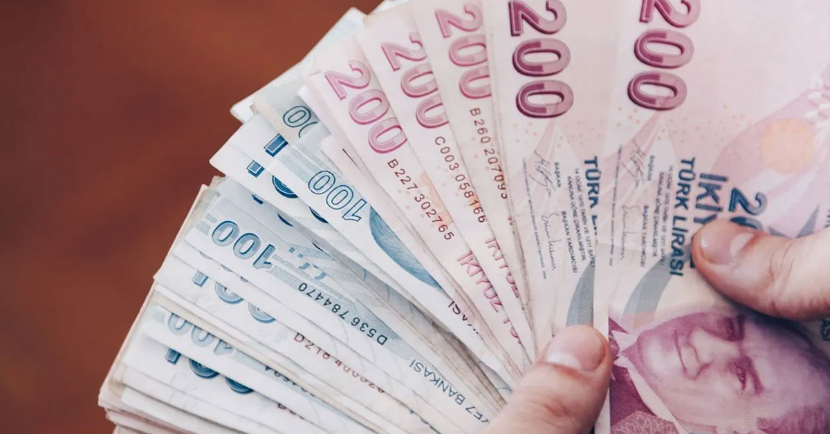 Lüks araç almak isteyen anne dolandırıldı