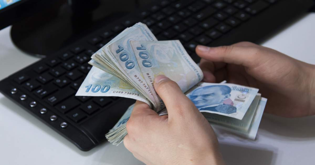 Memura ve emekliye zam Memura ve emekliye zam