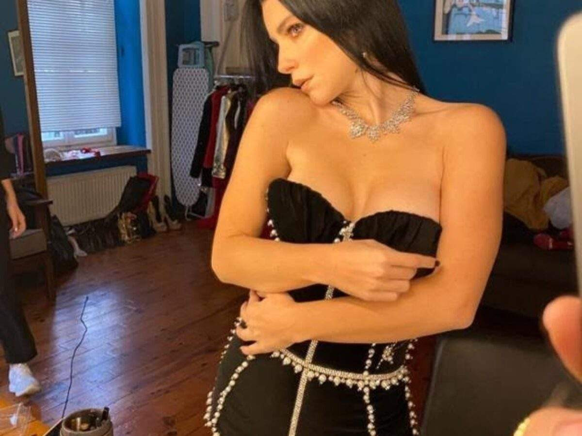 merve boluğur cesur pozları