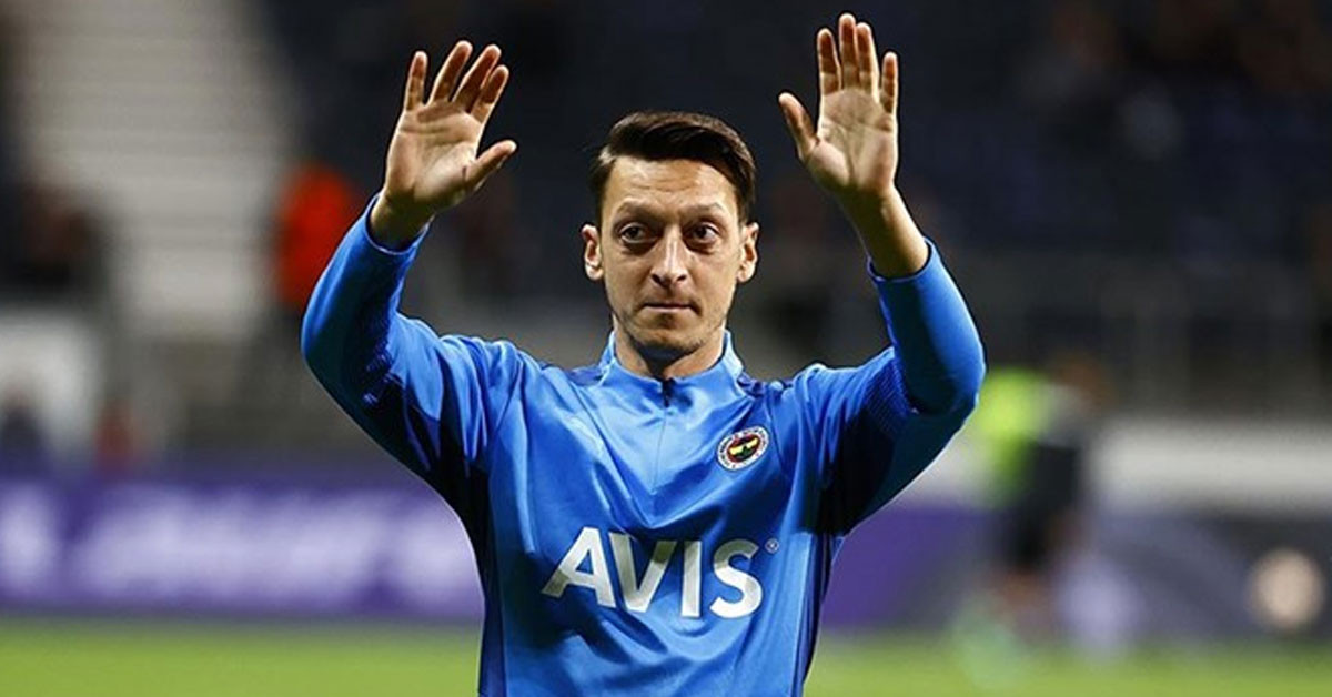Mesut Özil kadro dışı kalma anlarını anlattı.