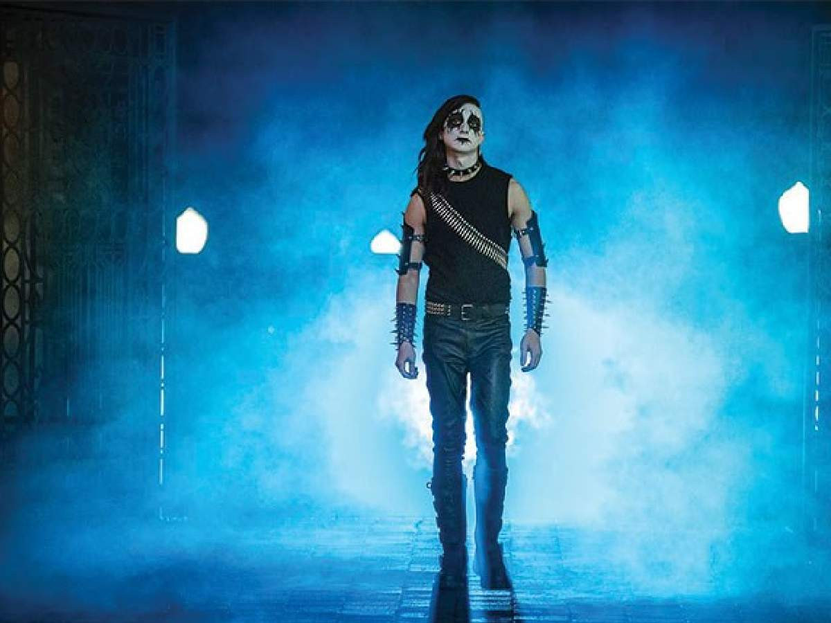 Metalciyiz Biz film konusu ve oyuncuları