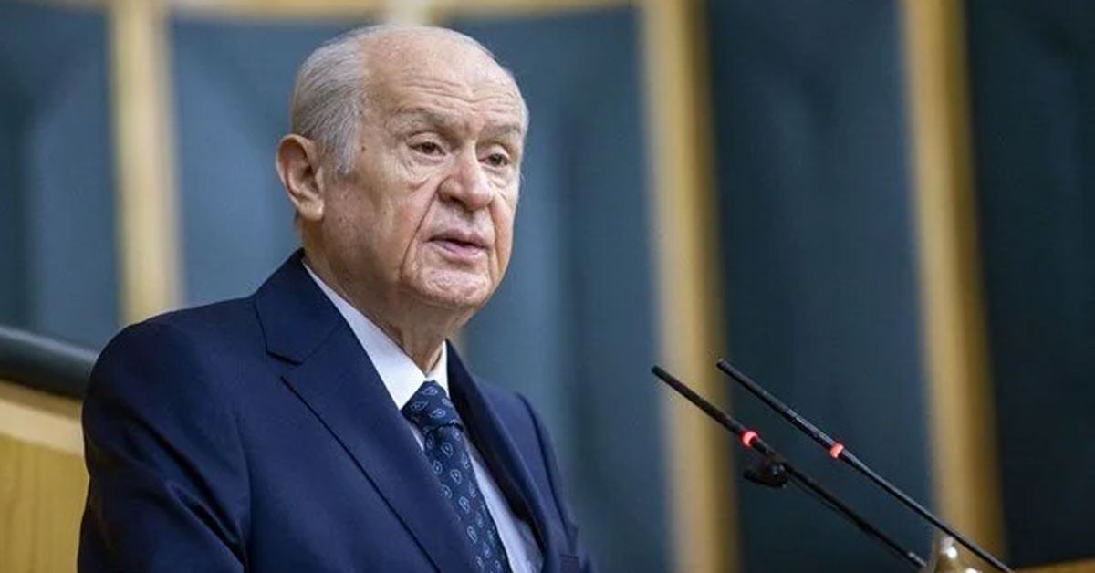 MHP lideri Bahçeli, anket şirketlerini topa tuttu: Kandil'de mi geziniyorsunuz? MHP lideri Bahçeli, anket şirketlerini topa tuttu: Kandil'de mi geziniyorsunuz?
