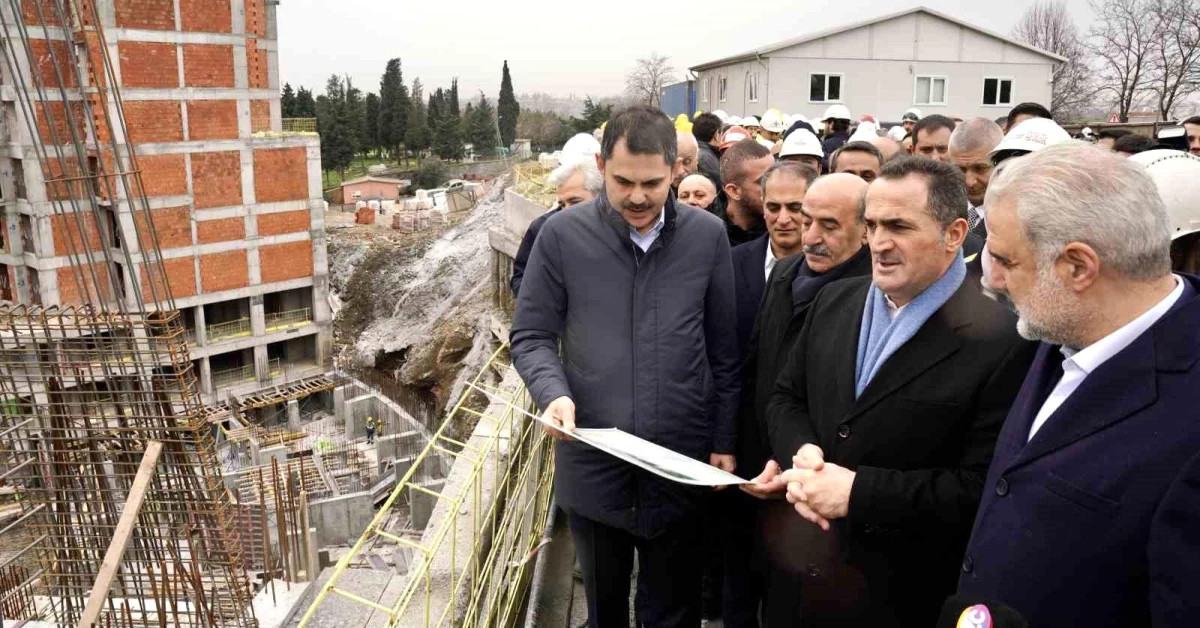 Murat Kurum'un şantiye ziyareti. Murat Kurum'un şantiye ziyareti.