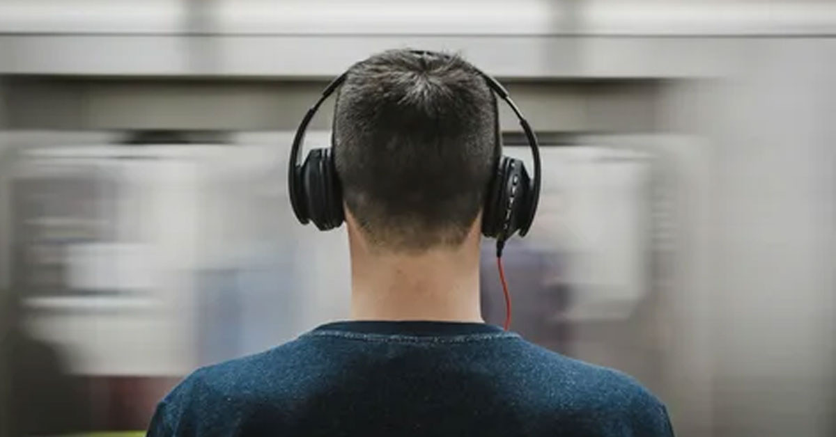 Müzik dinlerken ses seviyesine dikkat
