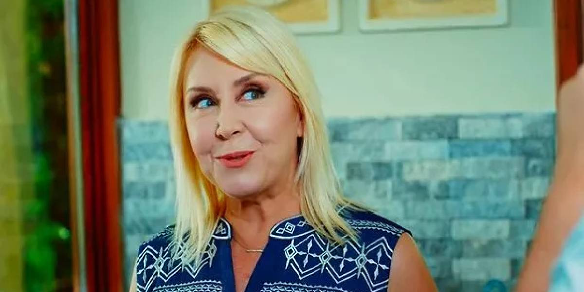 Nergis Kumbasar Kimdir