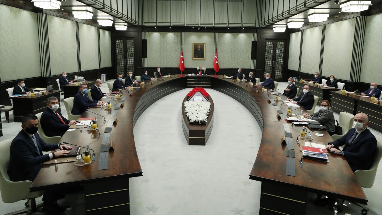 Yılın İlk Kabine Toplantısı: Sokağa Çıkma Yasakları Kalkıyor Mu?