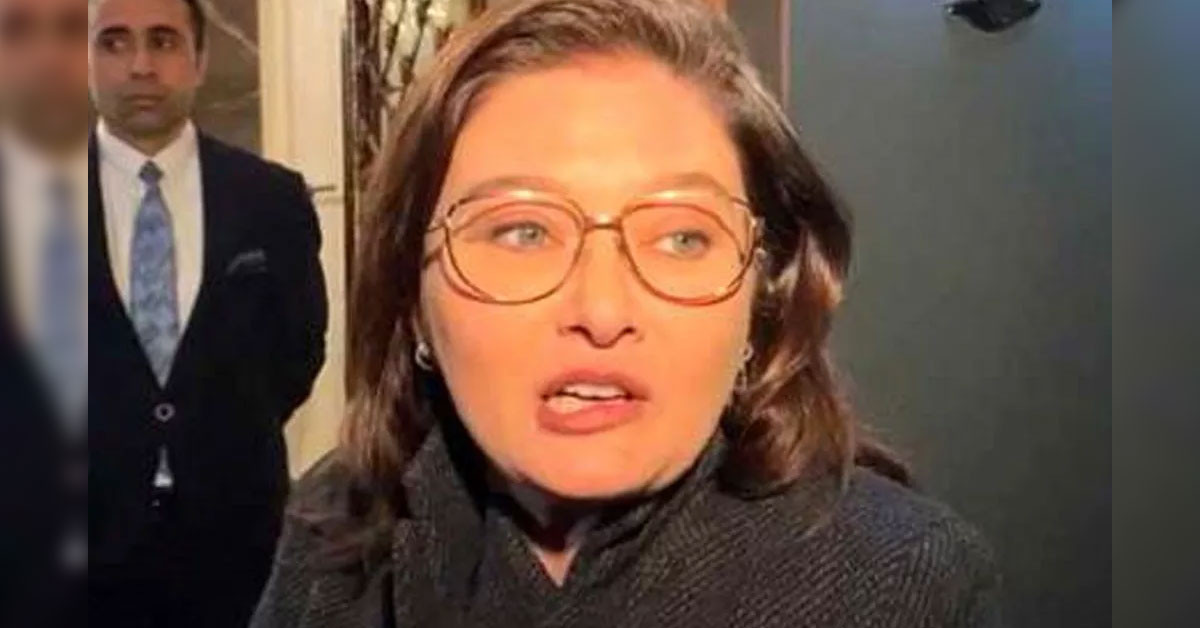Nurgül Yeşilçay sahnede bayıldı