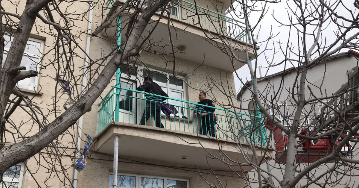 Öğretmen dehşet saçtı
