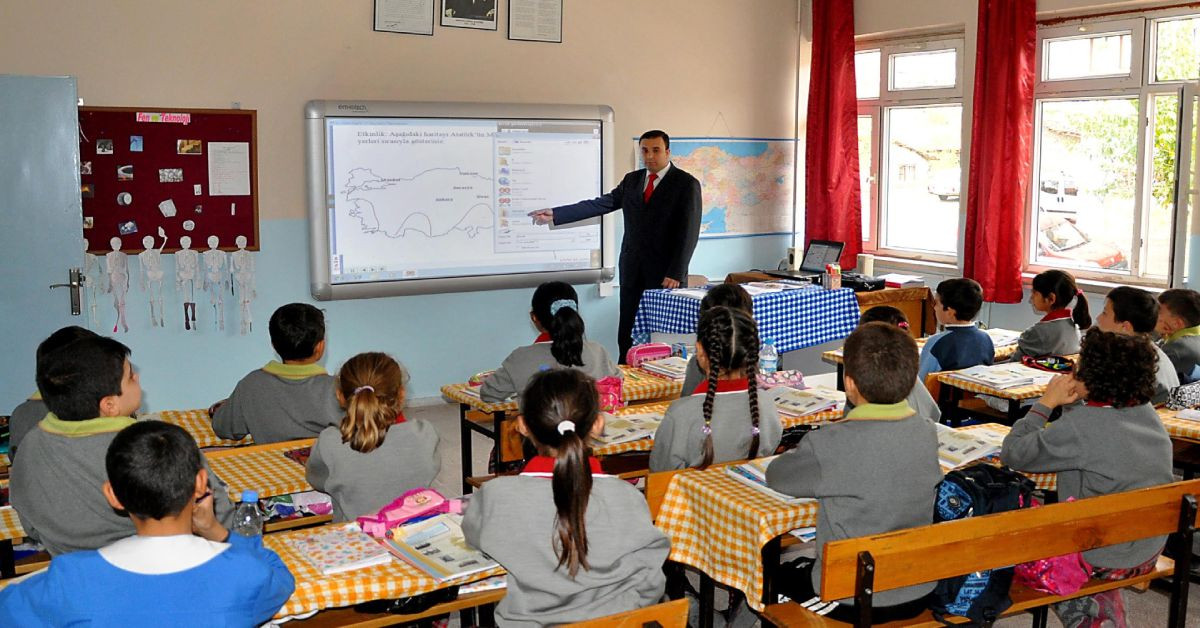 Öğretmenlerin beklediği haber geldi: Kanun teklifi TBMM’de kabul edildi Öğretmenlerin beklediği haber geldi: Kanun teklifi TBMM’de kabul edildi