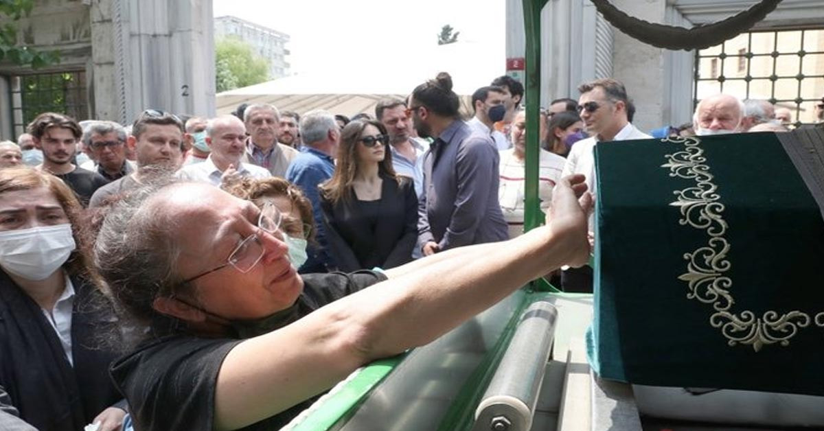Özlem Sarıkaya Yurt