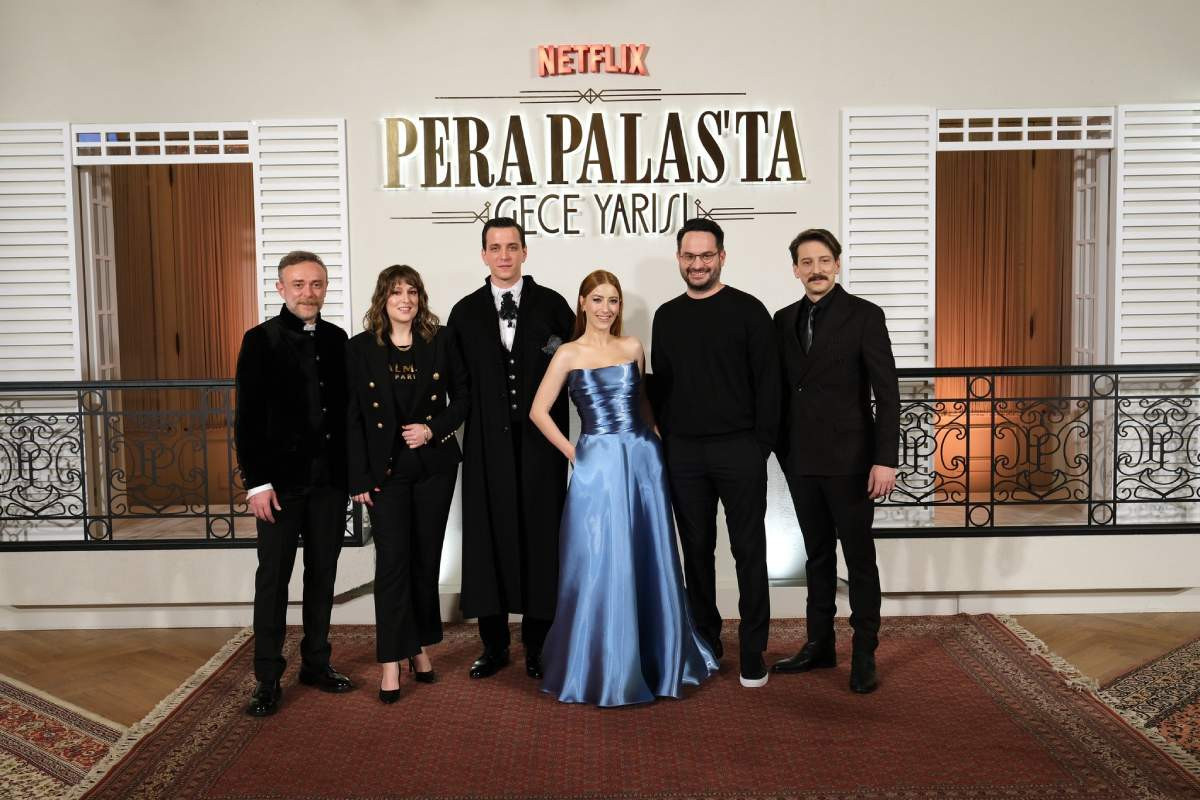 Pera Palas'ta Gece Yarısı