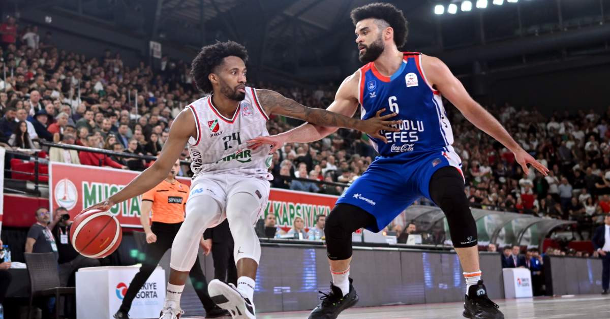 Pınar Karşıyaka Anadolu Efes