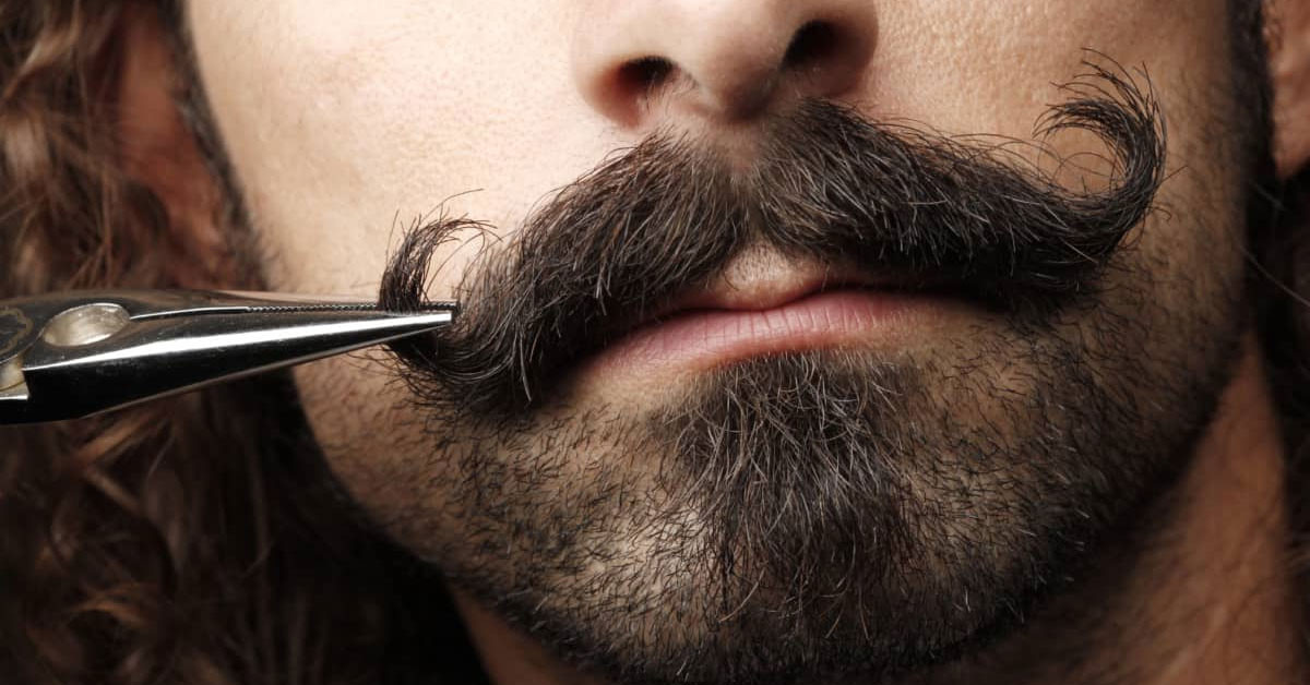 Mustache Okunuşu