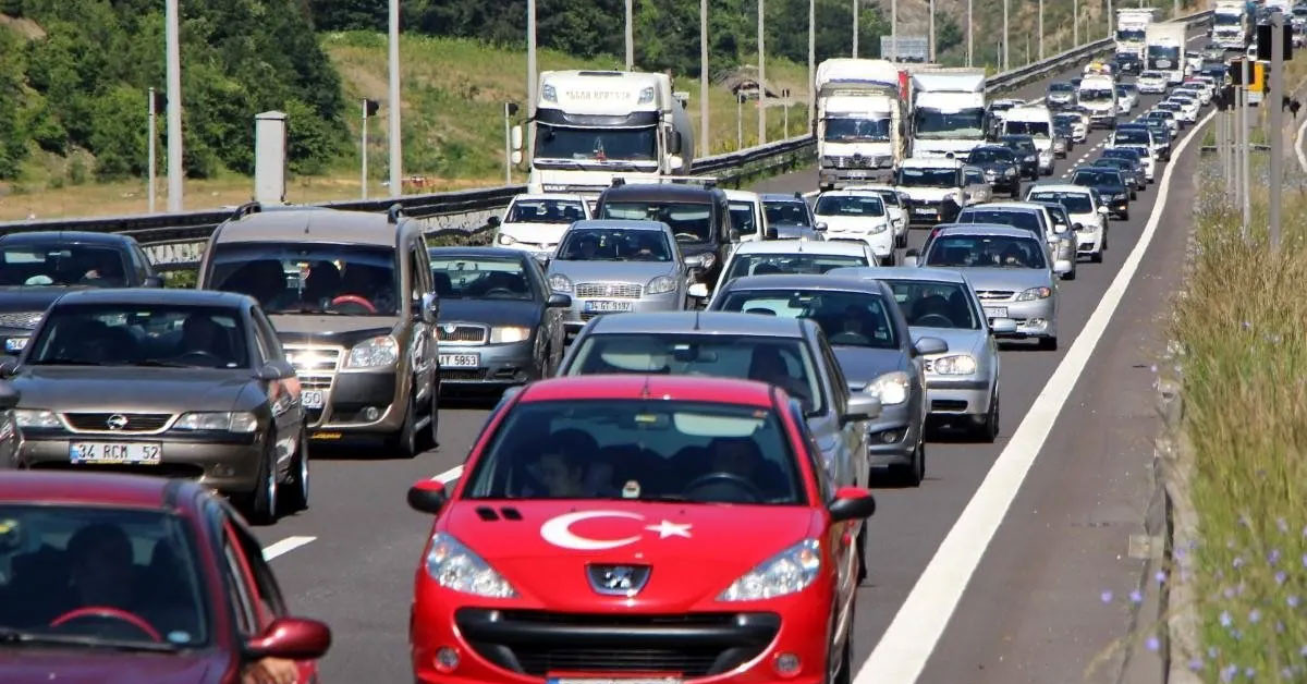 Ramazan Bayramı 35 milyon kişi yollarda olacak