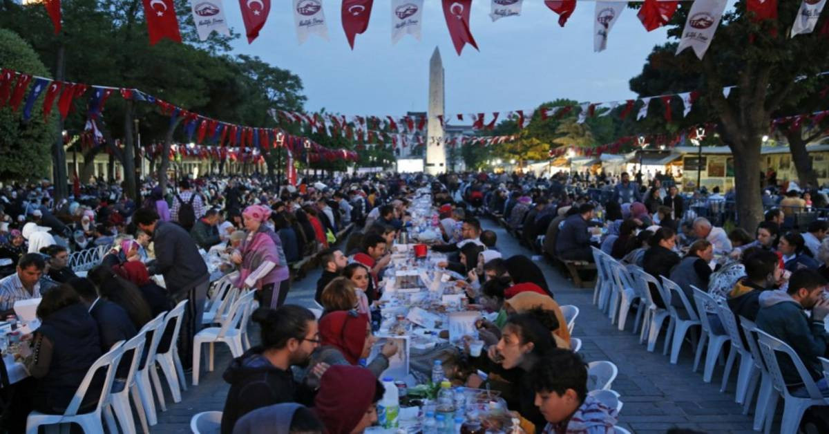 Ramazan’ın ilk orucu yarın tutulacak: Milyonlar gece sahurlarını yapacak