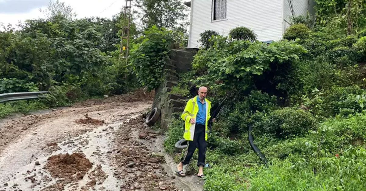 Rize'de sağanak yağış