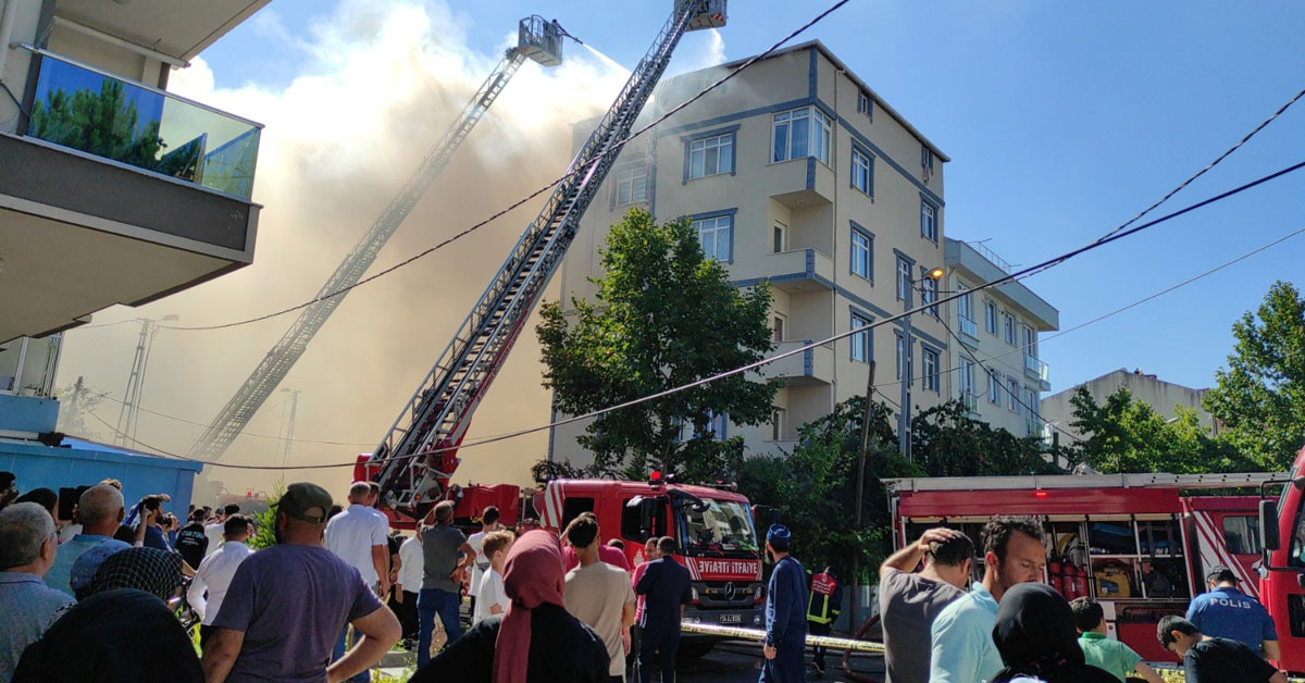Sancaktepe'de yangın
