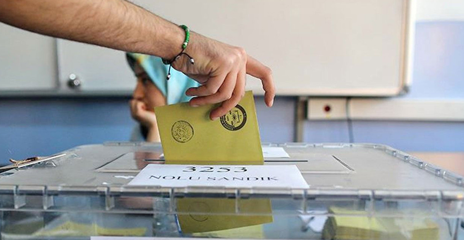 Seçim yaklaşırken anketler gelmeye başladı Seçim yaklaşırken anketler gelmeye başladı