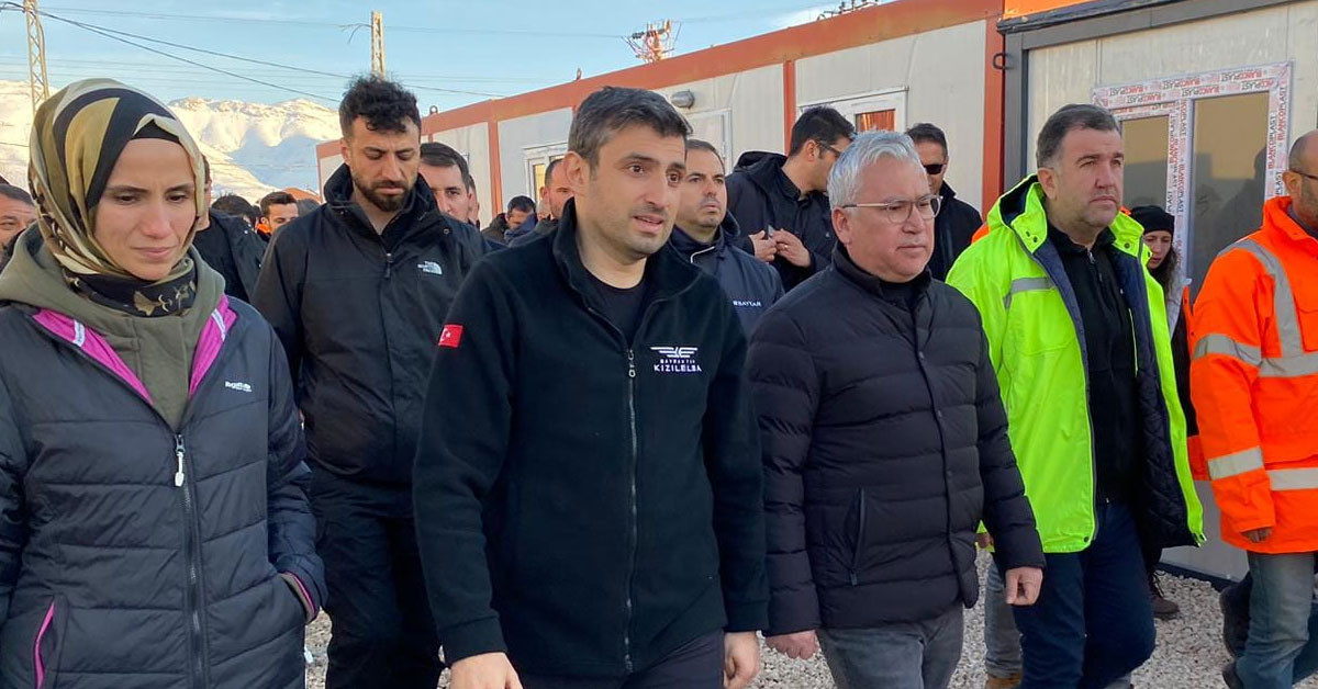 Selçuk Bayraktar'dan deprem bölgesine büyük yardım