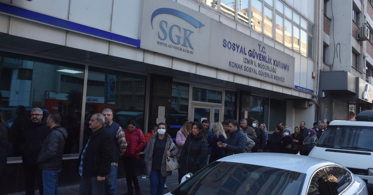 SGK’dan o kişilere uyarı geldi: ‘Bir an önce kayıtlarınızı güncelleyin’