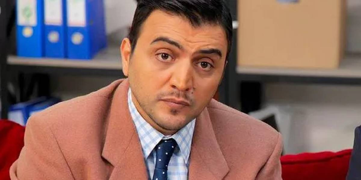 Şinasi Yurtsever Kimdir