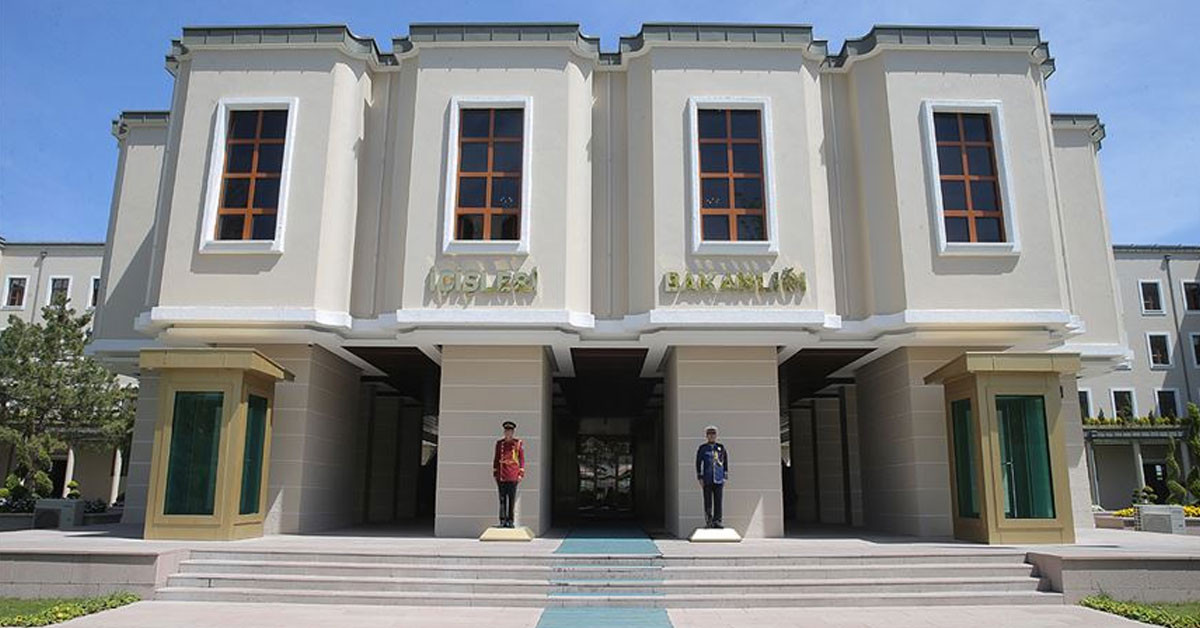 Son Dakika: İçişleri Bakanlığı'ndan kadına şiddete yönelik yeni genelge! Son Dakika: İçişleri Bakanlığı'ndan kadına şiddete yönelik yeni genelge!