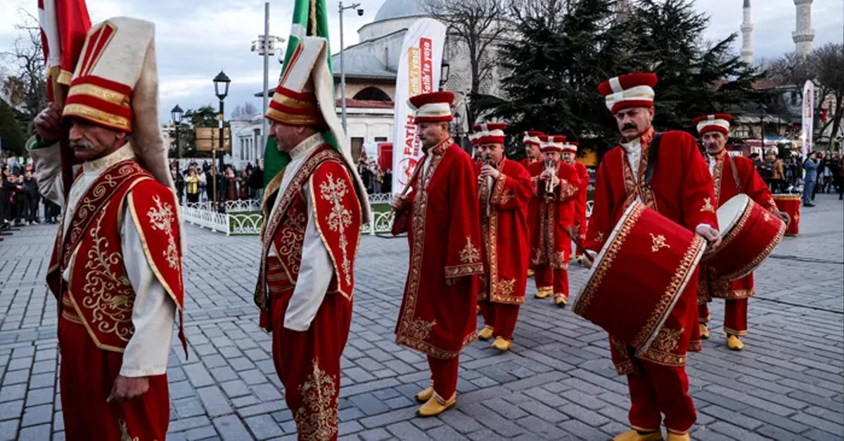 Sultanahmet Meydanı doldu