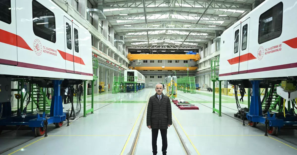 Sürücüsüz metrolar raylar için hazır Sürücüsüz metrolar raylar için hazır