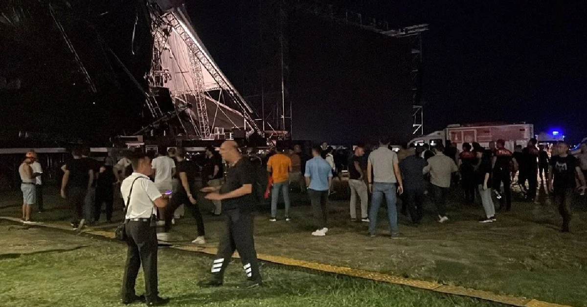 Tarkan İzmir konser alanı çöktü