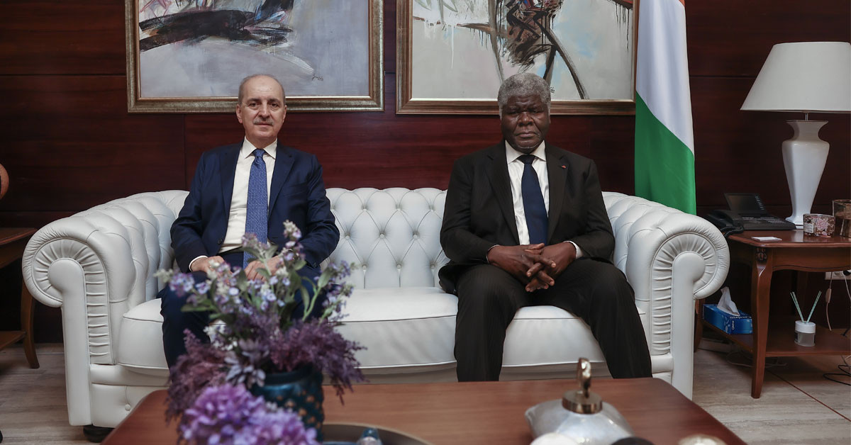 TBMM Başkanı Kurtulmuş, Fildişi Sahili dönüşü notlarını gazetecilerle paylaştı! TBMM Başkanı Kurtulmuş, Fildişi Sahili dönüşü notlarını gazetecilerle paylaştı!