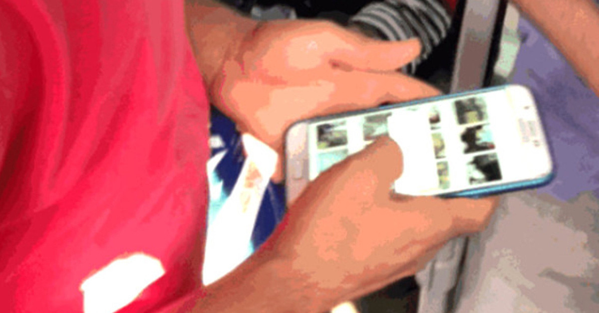 Temsili telefon sapığı fotoğrafı