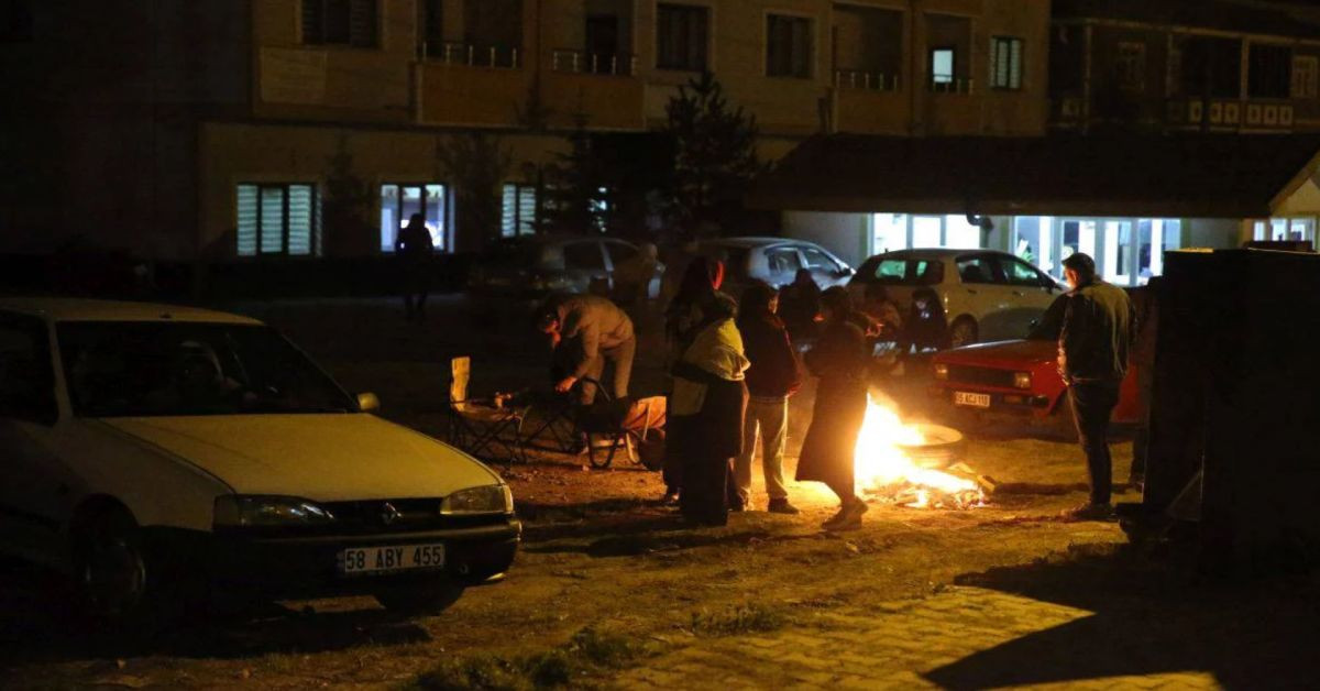 Tokat’ta 4’ün üzerinde şiddette iki deprem: Yozgat, Sivas yakın illerde de hissedildi