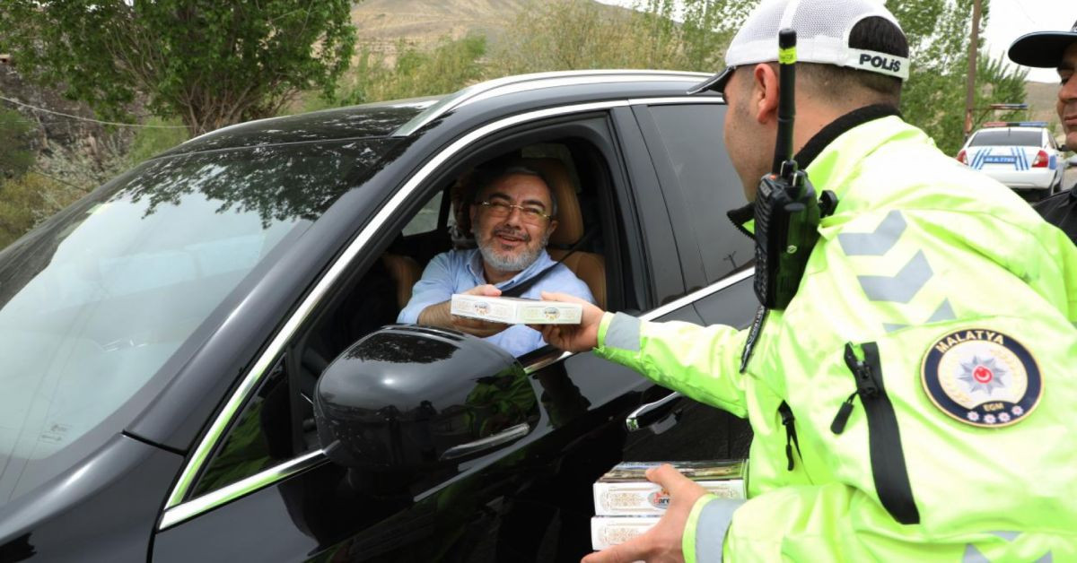 Trafikte ekiplerden ceza yağmuru: Bir haftada 433 bin 207 araca işlem yapıldı