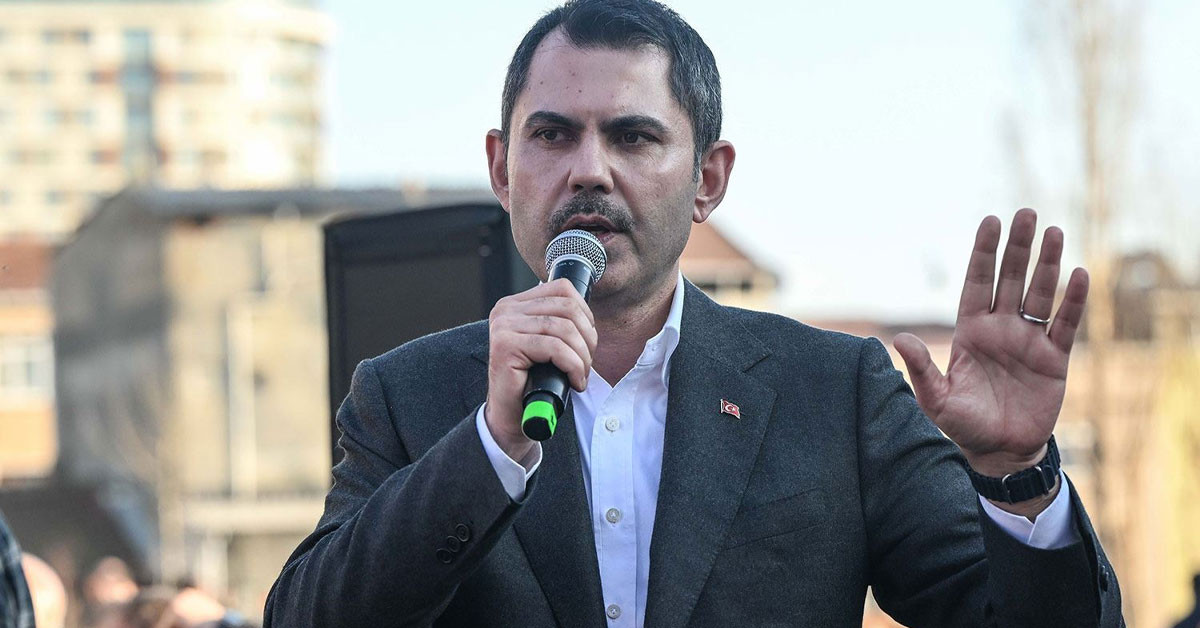Tüm dünyanın gözü Türkiye’de yapılacak olan seçime çevrildi. Londra merkezli Financial Times gazetesi, seçimlerde İstanbul hakkında dikkat çeken bir analiz paylaştı. Muhalefetin 2023 seçimlerinden beri sarsıldığının altını çizdi. Tüm dünyanın gözü Türkiye’de yapılacak olan seçime çevrildi. Londra merkezli Financial Times gazetesi, seçimlerde İstanbul hakkında dikkat çeken bir analiz paylaştı. Muhalefetin 2023 seçimlerinden beri sarsıldığının altını çizdi.