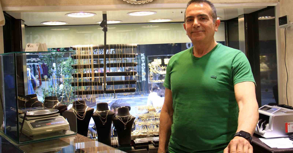 Türk halkının tercihi ise gösterişli ama gramajı hafif ürünler oluyor. Türk halkının tercihi ise gösterişli ama gramajı hafif ürünler oluyor.