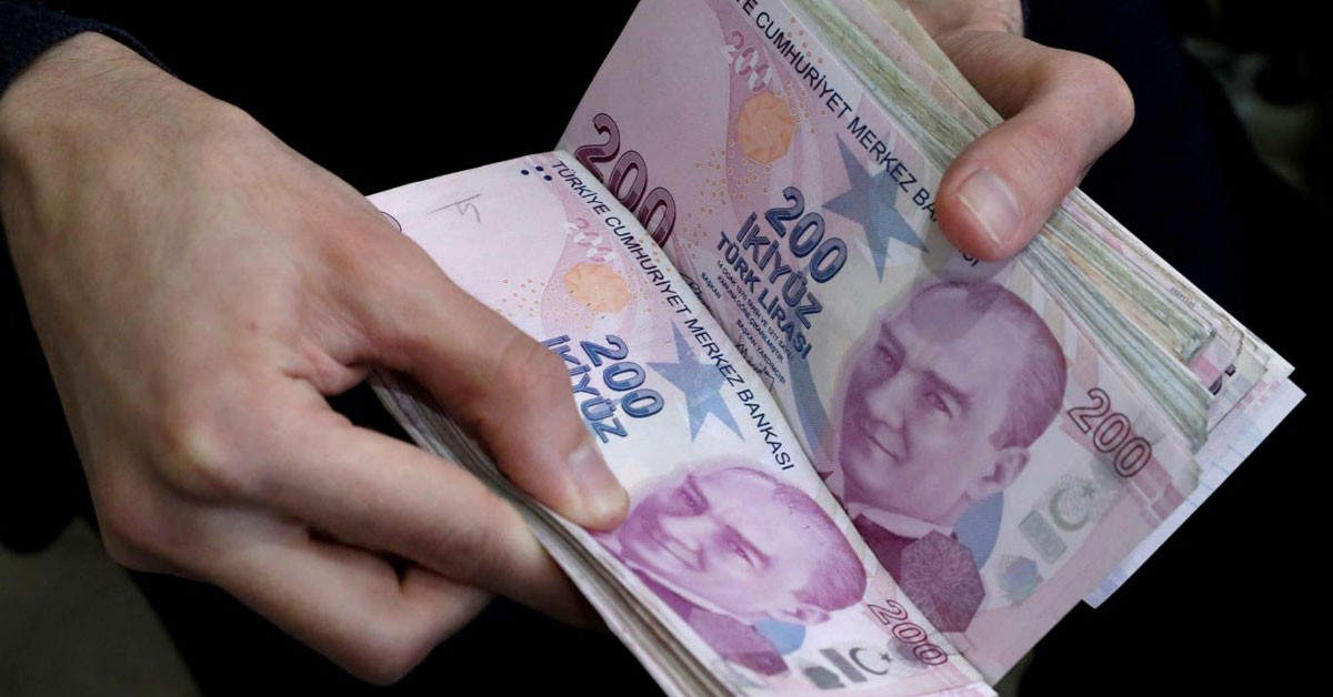 Türkiye, seçim sınavını sürprizli ve demokrasisine yaraşır bir şekilde atlattı. Anket sonuçları çok konuşuldu. Bunlardan biri de SONAR Araştırma Şirketi oldu. Şirketin başkanı Hakan Bayrakçı, yerel seçime ilişkin sonuçları milliyetçi vatandaşların seyri değiştirdiğini aktardı. Türkiye, seçim sınavını sürprizli ve demokrasisine yaraşır bir şekilde atlattı. Anket sonuçları çok konuşuldu. Bunlardan biri de SONAR Araştırma Şirketi oldu. Şirketin başkanı Hakan Bayrakçı, yerel seçime ilişkin sonuçları milliyetçi vatandaşların seyri değiştirdiğini aktardı.