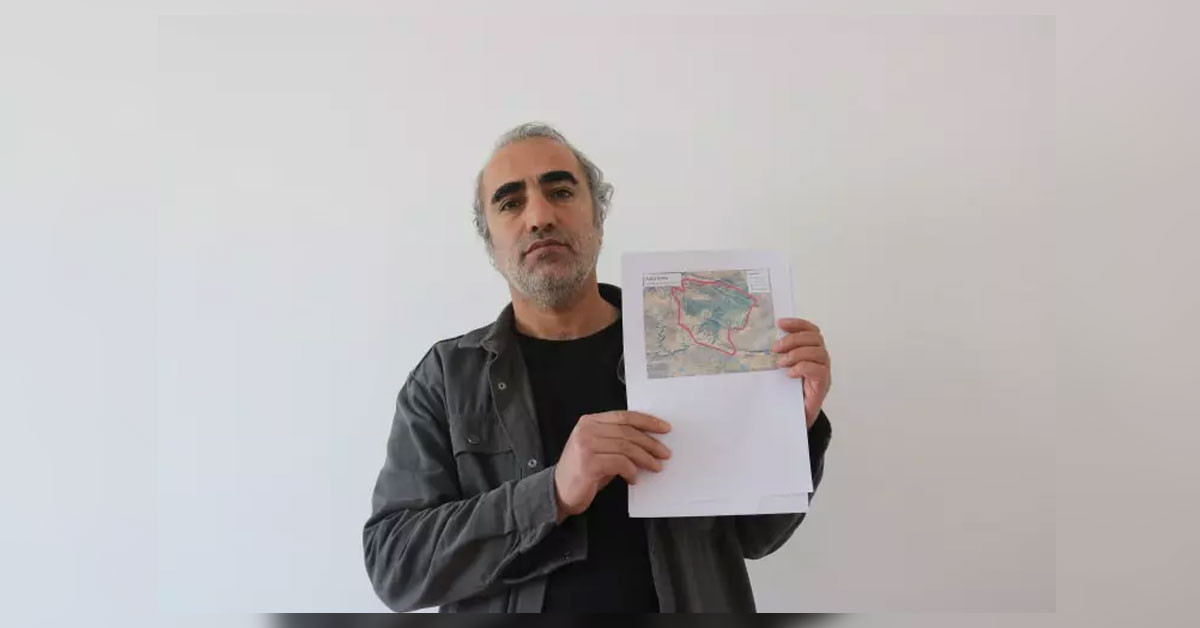 Türkiye, terörle mücadele kapsamında uyguladığı operasyonlar sonucu PKK’lı ve uzantıları olan diğer terör gruplarından temizlediği kara sularının verimi alınmaya başlandı. Doğal gaz ve petrol keşiflerinde önemli keşifler sağlandı. Jeoloji Mühendisi Fahri Çelik, Türkiye’deki petrol üretimine dair açıklamalarda bulundu. Türkiye, terörle mücadele kapsamında uyguladığı operasyonlar sonucu PKK’lı ve uzantıları olan diğer terör gruplarından temizlediği kara sularının verimi alınmaya başlandı. Doğal gaz ve petrol keşiflerinde önemli keşifler sağlandı. Jeoloji Mühendisi Fahri Çelik, Türkiye’deki petrol üretimine dair açıklamalarda bulundu.