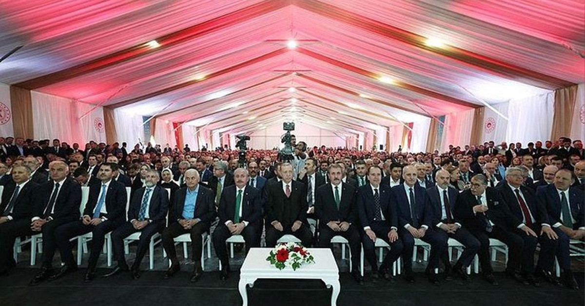 Türkiye'yi idare etmek benim işim Türkiye'yi idare etmek benim işim