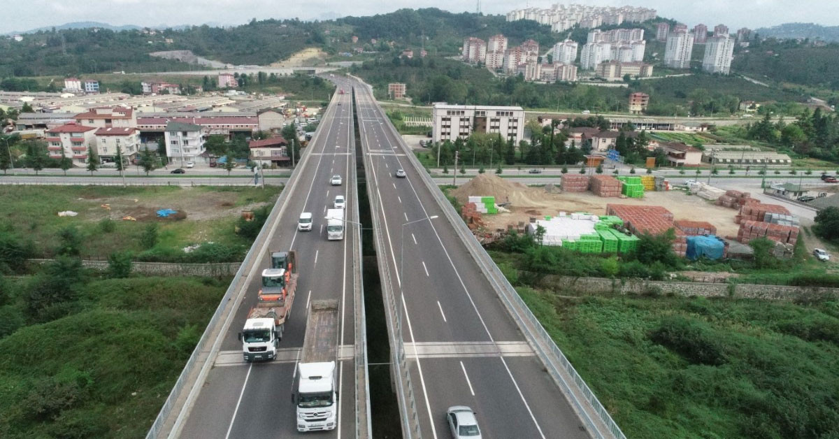 Ülkemizin en pahalı yolunda çalışmalar son hızda sürüyor! 1 saatlik yok 10 dakikaya inecek