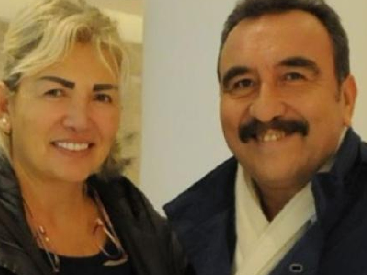 Ümit Besen Emel Özçelik kimdir, kaç yaşında?