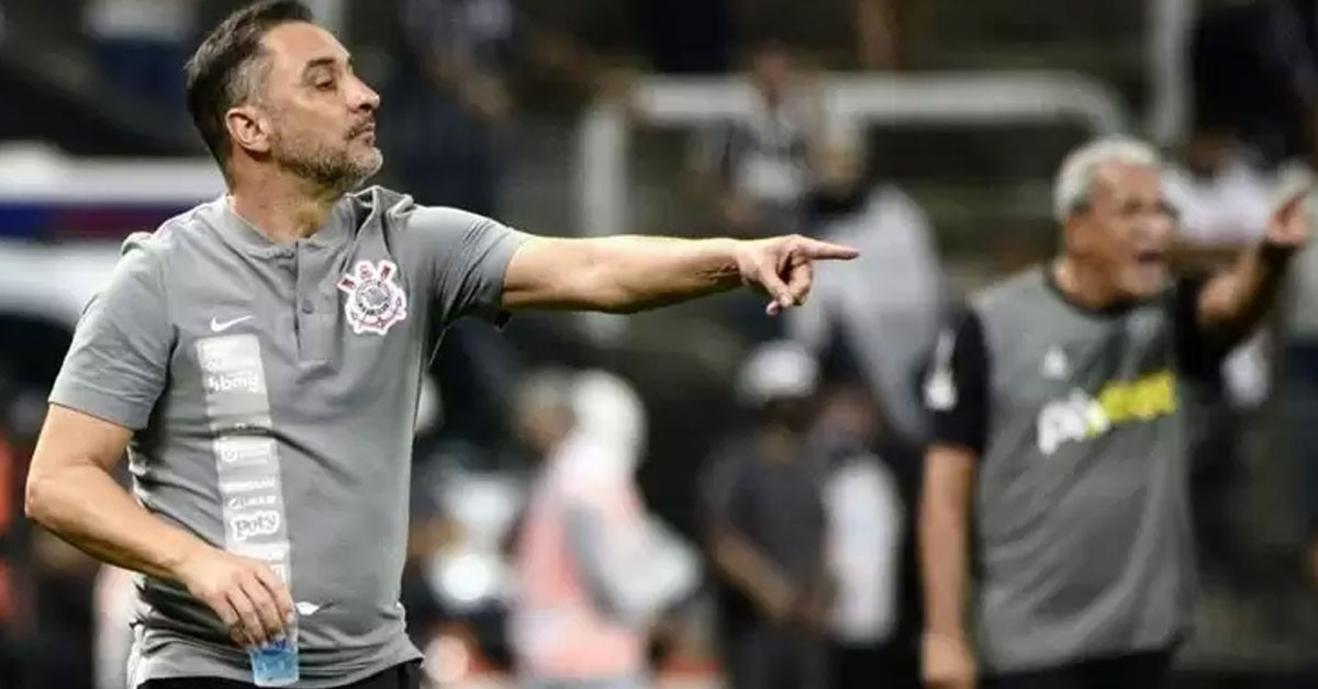 Vitor Pereira Corinthians performansıyla tepki çekiyor.
