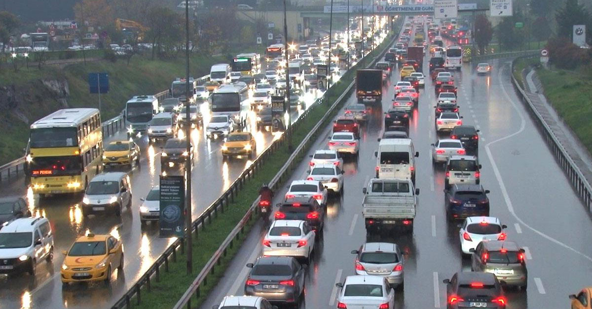 Zorunlu trafik sigortasında yeni düzenleme geliyor: Aylık prim oranı artış oranında değişikliğe gidildi!