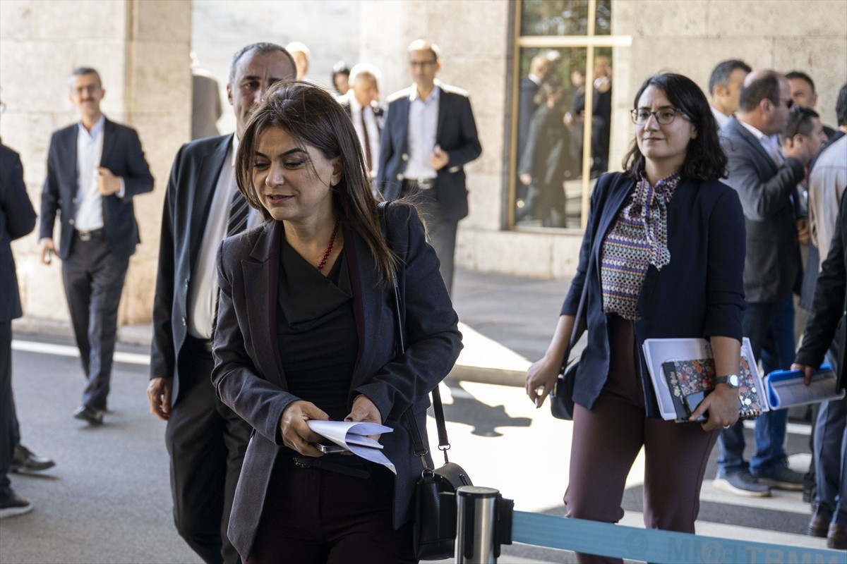 'Terörsüz Türkiye' hedefi doğrultusunda TBMM'de kurulan Milli Dayanışma, Kardeşlik ve Demokrasi...