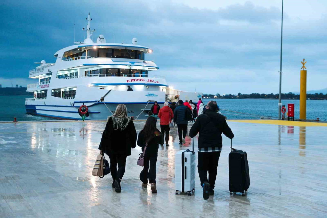 10 NİSAN'DA DÜZENLİ SEFERLERE BAŞLAYAN ALİAPORT, KISA SÜREDE YOĞUN YOLCU HAREKETLİLİĞİNE SAHNE...
