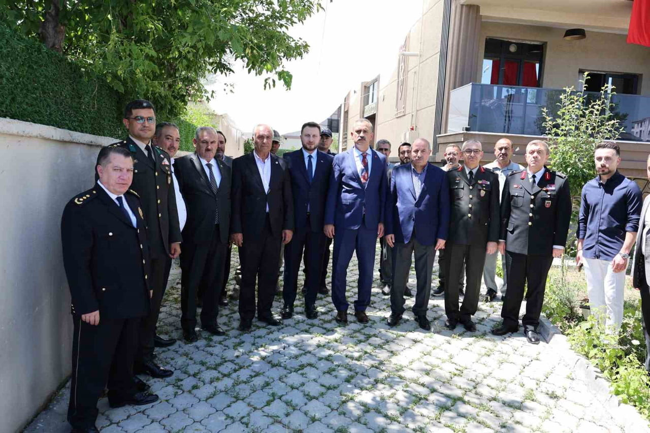 15 TEMMUZ DEMOKRASİ VE MİLLÎ BİRLİK GÜNÜ ANMA ETKİNLİKLERİ KAPSAMINDA AĞRI VALİSİ DR. ÖNDER...
