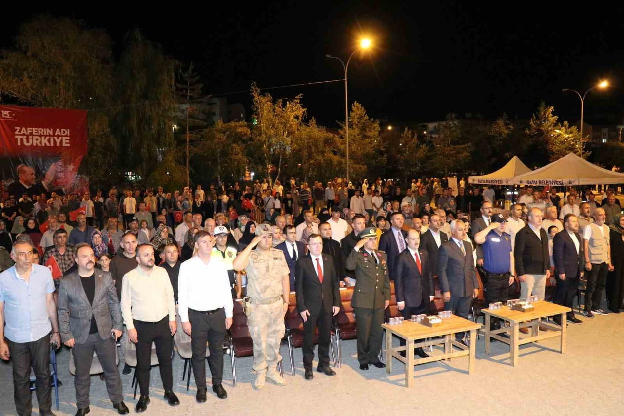15 TEMMUZ DEMOKRASİ VE MİLLÎ BİRLİK GÜNÜ DOLAYISIYLA ERZURUM'UN OLTU İLÇESİNDE DÜZENLENEN ANMA...