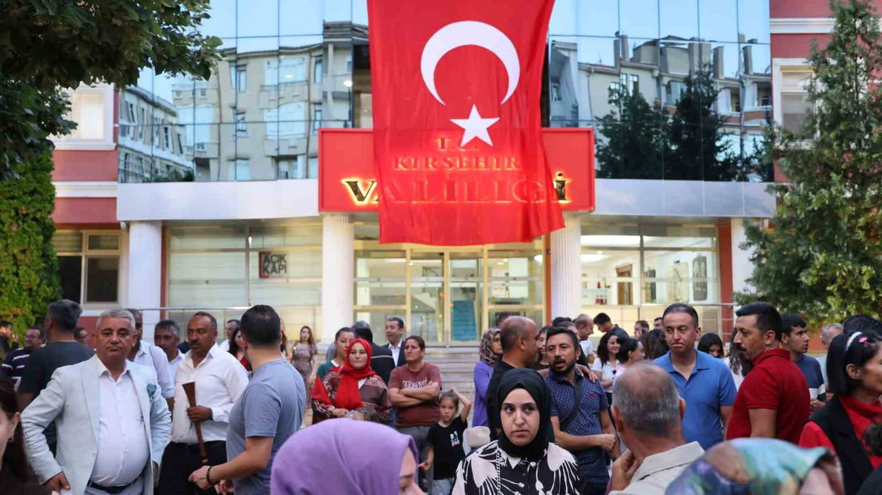 15 TEMMUZ DEMOKRASİ VE MİLLİ BİRLİK GÜNÜ DOLAYISIYLA KIRŞEHİR'DE DÜZENLENEN ANMA PROGRAMINDA...