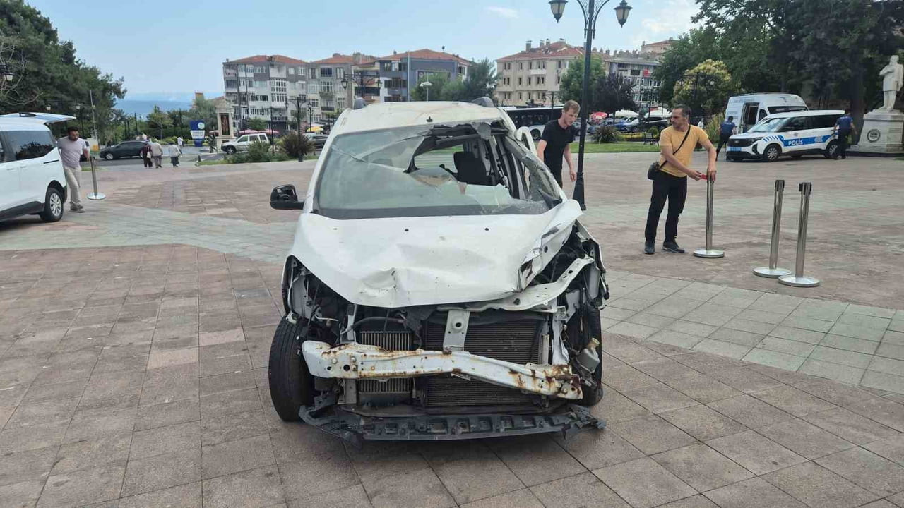 15 TEMMUZ DEMOKRASİ VE MİLLİ BİRLİK GÜNÜ ETKİNLİKLERİ KAPSAMINDA SÜLEYMANPAŞA'DAKİ MEYDANDA...